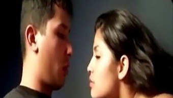 Parejas Indias Amateur Comparten Una Cinta De Sexo Casero Caliente En Hd