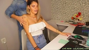 Steamy Office Encounter With A Seductive Massage | Naked And Horny On Cam