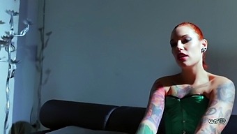 Silvia Rubi Megtanítja Melissát A Lábimádat És A Büntetés Művészetére