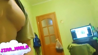 College Students Caught In The Act Of Pleasure On Camera