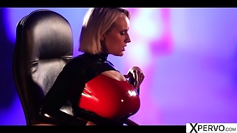 ¡sumérgete A Mis Deseos! Un Video Bdsm Con Sentarse En La Cara Y Dominación Femenina. ¡no Te Lo Pierdas!