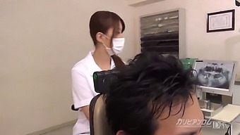 Dentista Japonés Vol. #1 - Chicas Tetonas Con Tetas Naturales